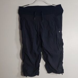 Lululemon Athletica Blue Capri Pants with Wide Waistband Size 6
